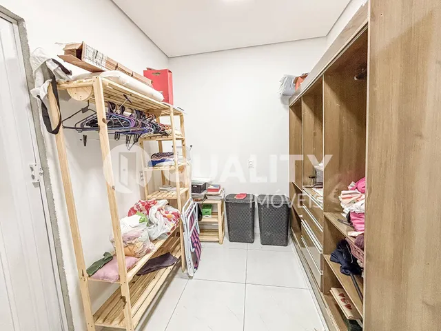 Casa 2 quartos e 1 banheiro, para alugar, no bairro Jardim Iracema em Fortaleza