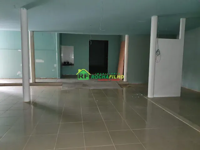 Casa com 570m², à venda, no bairro Fátima em Teresina