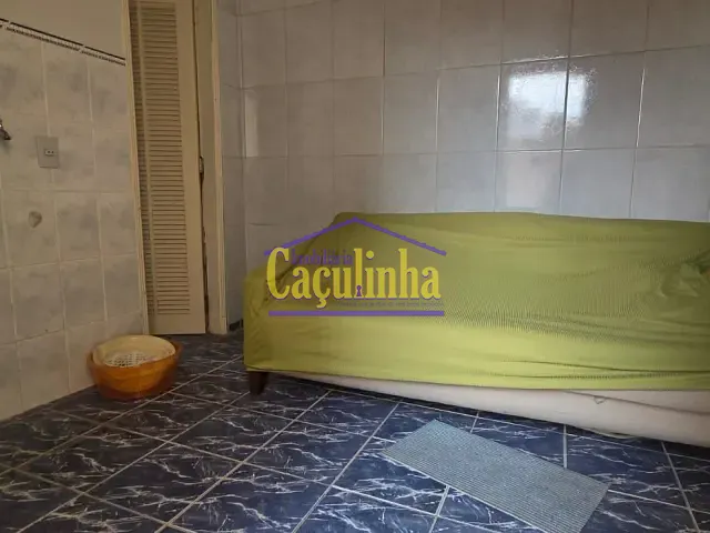 Casa com 70m², à venda, no bairro Centro em Barra do Piraí