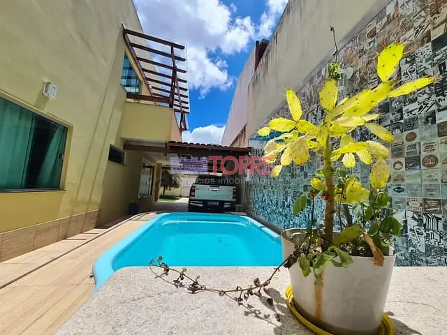 Casa 3 quartos e 4 banheiros, à venda, no bairro Jardim Vitória em Itabuna