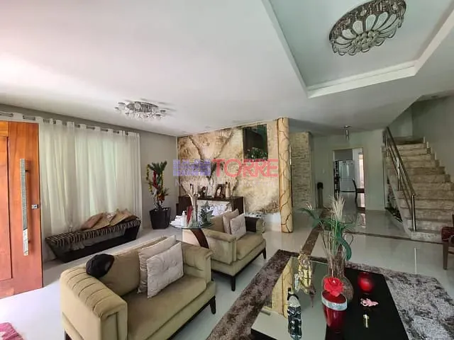 Casa 3 quartos e 4 banheiros, à venda, no bairro Jardim Vitória em Itabuna