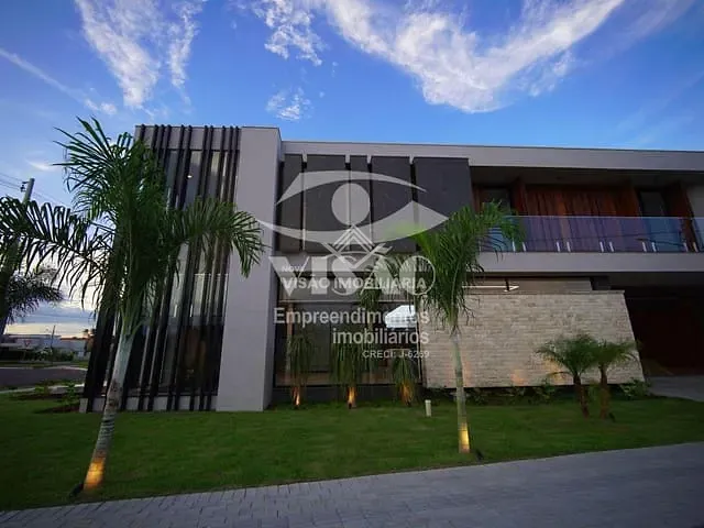 Casa com 444m² 4 quartos e 2 banheiros, à venda, no bairro ALAMEDA DAS CORES em Sinop