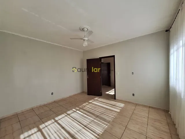 Casa 3 quartos e 5 banheiros, à venda, no bairro Vila Riachuelo em Bauru