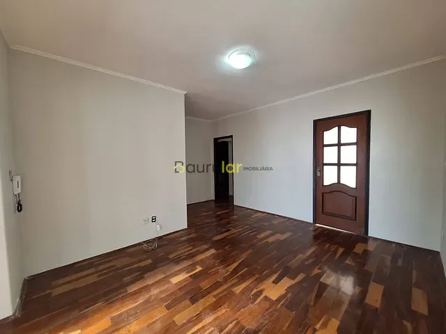 Casa 3 quartos e 5 banheiros, à venda, no bairro Vila Riachuelo em Bauru