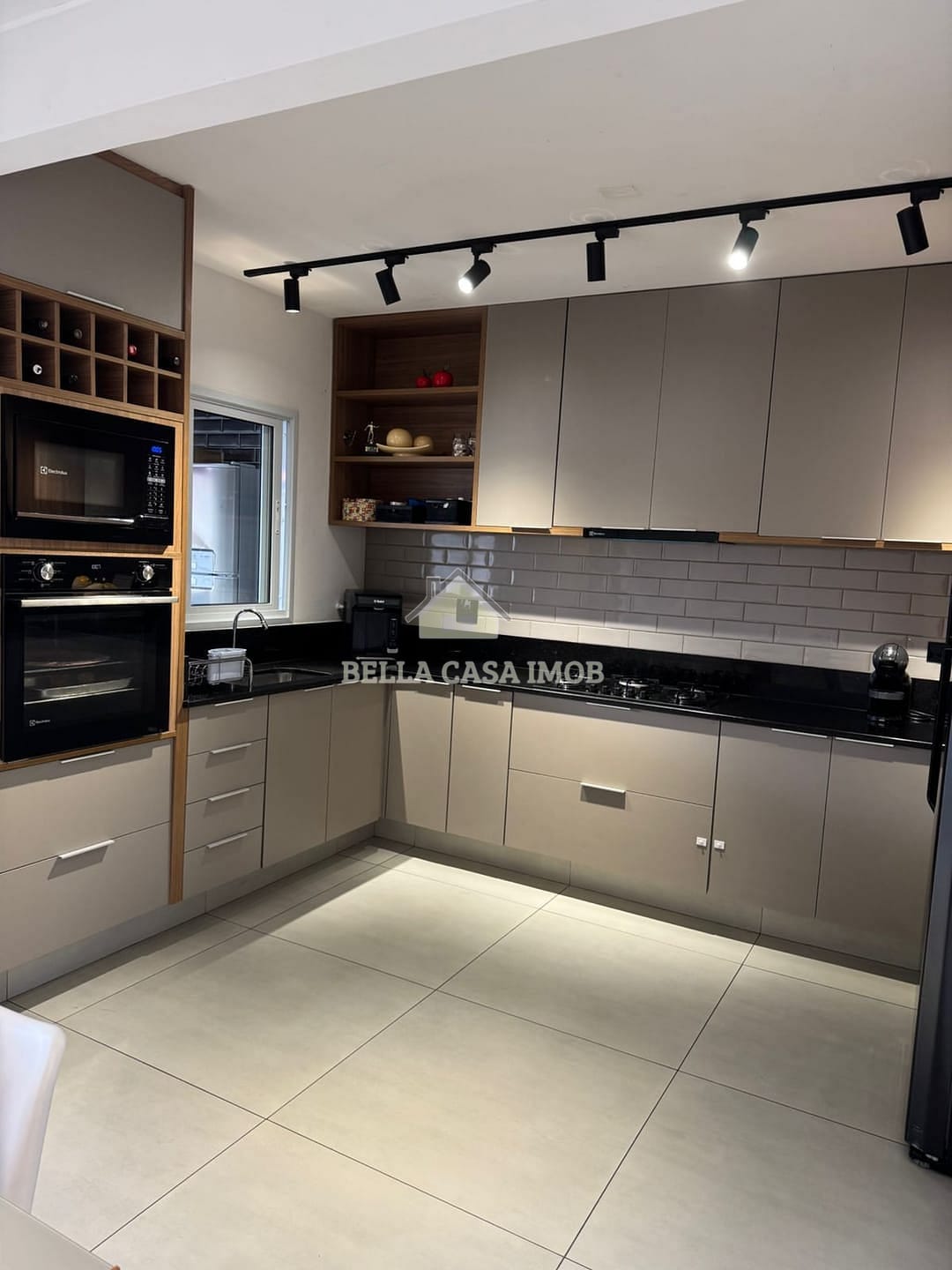 Casa à venda com 3 quartos, 120m² - Foto 9