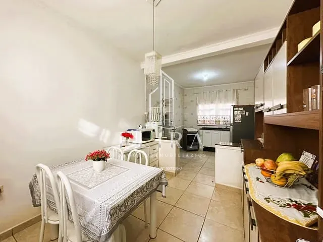 Casa com 298m² 3 quartos e 2 banheiros, à venda, no bairro São Manoel em Americana