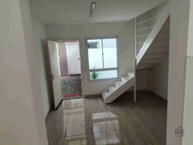 Casa com 62m² 2 quartos e 2 banheiros, à venda, no bairro Água Espraiada (Caucaia do Alto) em Cotia