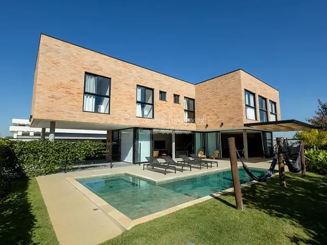 Casa com 550m² 4 quartos e 5 banheiros, à venda, no bairro Condomínio Tamboré em Jaguariúna