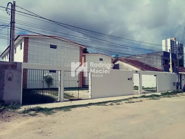 Casa com 40m² 2 quartos e 1 banheiro, à venda, no bairro Iputinga em Recife