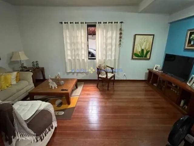 Casa 4 quartos e 3 banheiros, à venda, no bairro Cascatinha em Petrópolis