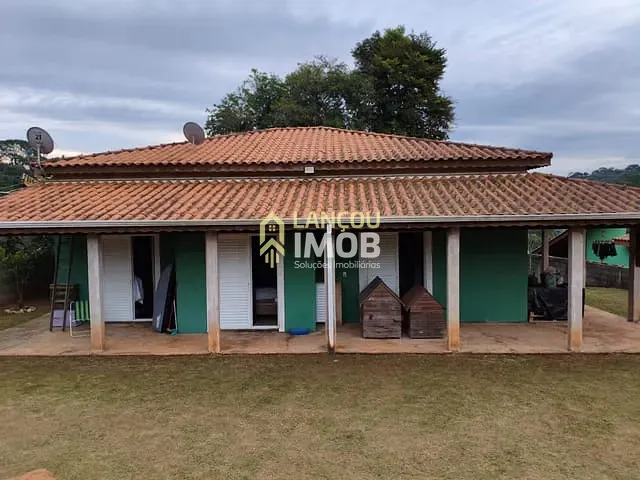 Casa 3 quartos e 2 banheiros, à venda, no bairro Chácaras Santa Martha em Várzea Paulista