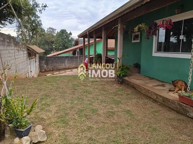 Casa 3 quartos e 2 banheiros, à venda, no bairro Chácaras Santa Martha em Várzea Paulista