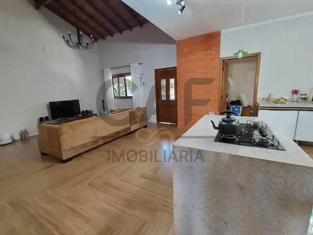 Casa com 500m² 3 quartos e 5 banheiros, à venda, no bairro Parque Ana Helena em Jaguariúna