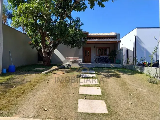 Casa com 500m² 3 quartos e 5 banheiros, à venda, no bairro Parque Ana Helena em Jaguariúna