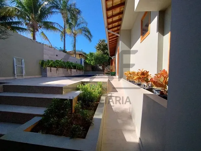 Casa com 500m² 3 quartos e 5 banheiros, à venda, no bairro Parque Ana Helena em Jaguariúna