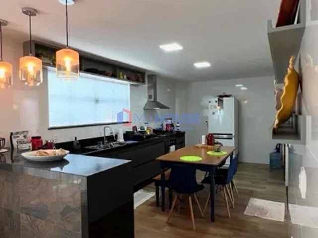 Casa com 180m² 4 quartos e 3 banheiros, à venda, no bairro Hernani Sá em Ilhéus