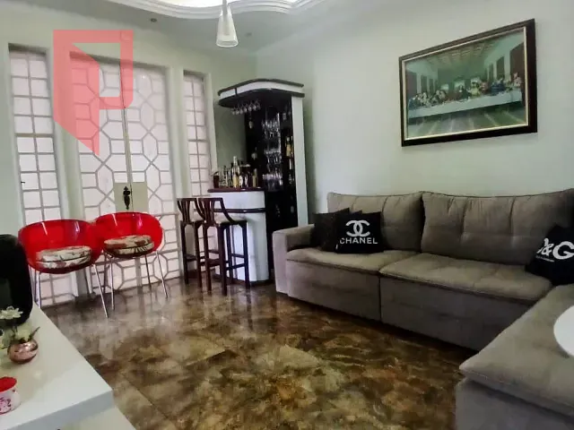 Casa 4 quartos e 3 banheiros, à venda, no bairro Alto Caiçaras em Belo Horizonte