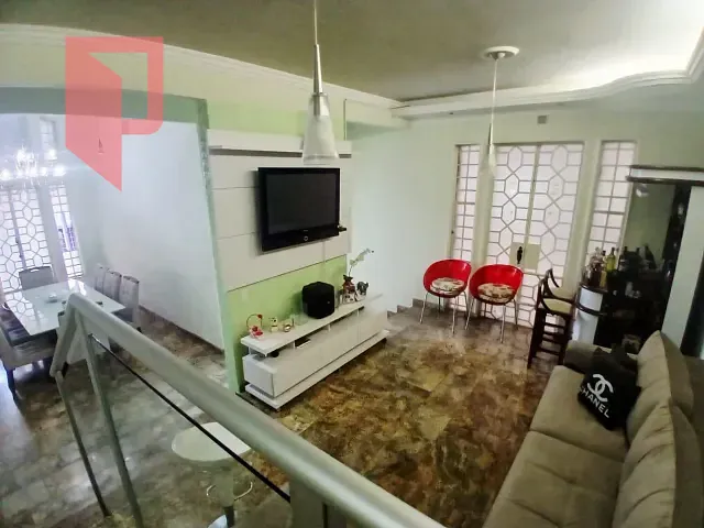 Casa 4 quartos e 3 banheiros, à venda, no bairro Alto Caiçaras em Belo Horizonte