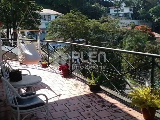 Casa 4 quartos e 6 banheiros, à venda, no bairro Jardim Ibiratiba em São Paulo