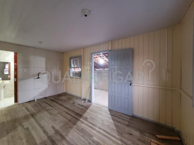 Casa 2 quartos e 1 banheiro, para alugar, no bairro São Clemente em Tubarão