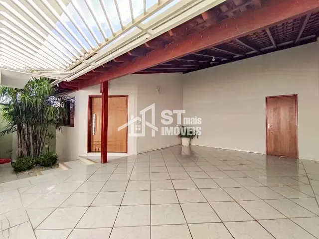 Casa com 200m² 3 quartos e 1 banheiro, à venda, no bairro Jd Ipe em Andradas