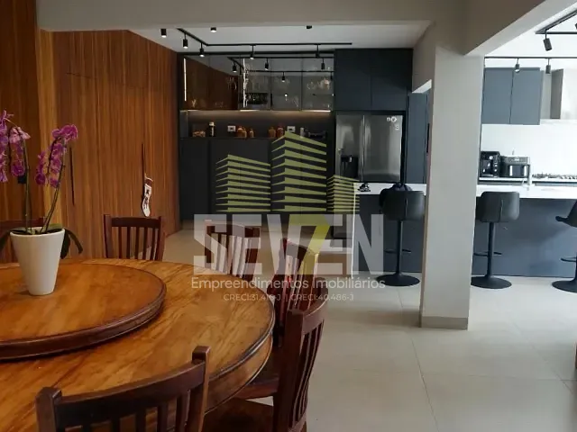 Casa com 360m² 3 quartos e 2 banheiros, à venda, no bairro VILLAGGIO II em Bauru