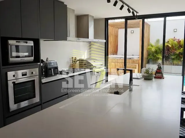 Casa com 360m² 3 quartos e 2 banheiros, à venda, no bairro VILLAGGIO II em Bauru