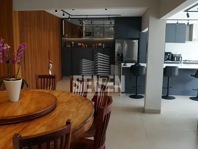 Casa com 360m² 3 quartos e 2 banheiros, à venda, no bairro VILLAGGIO II em Bauru
