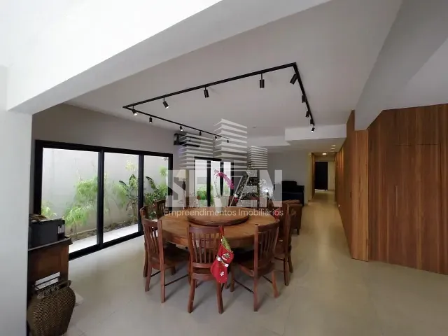 Casa com 360m² 3 quartos e 2 banheiros, à venda, no bairro VILLAGGIO II em Bauru