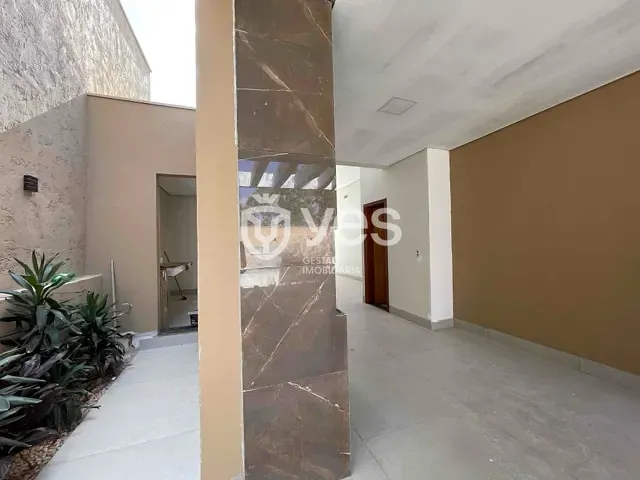 Casa com 360m² 3 quartos e 2 banheiros, à venda, no bairro Loteamento Residencial Condomínio Villágio II em Araxá