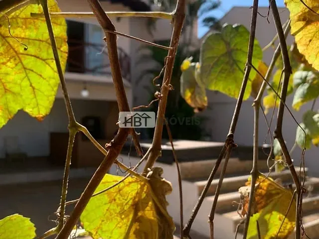 Casa 4 quartos e 4 banheiros, à venda, no bairro Jardim Brasil em Bauru