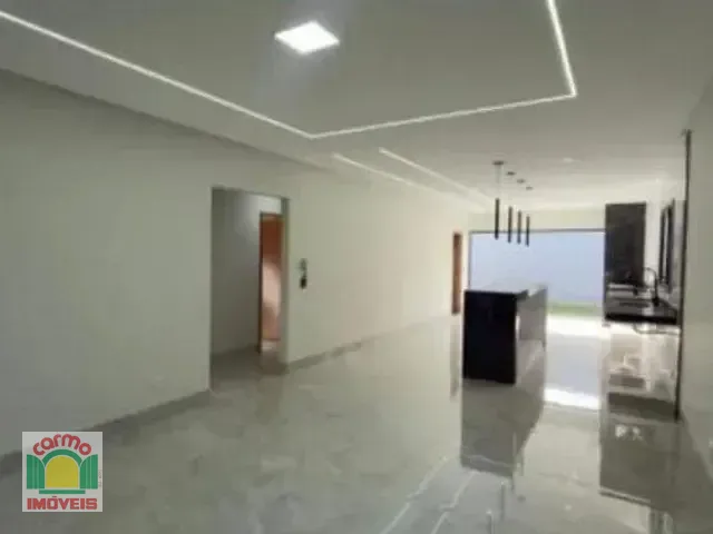 Casa com 300m² 3 quartos e 3 banheiros, à venda, no bairro Residencial Cerejeiras em Anápolis