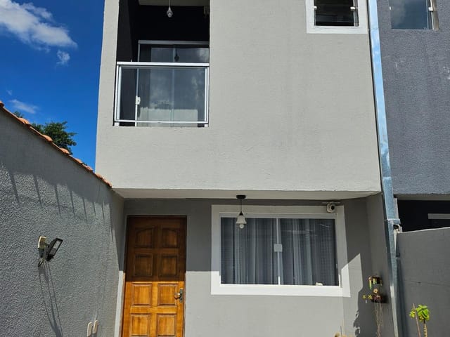 Casa com 88m² 2 quartos e 3 banheiros, para alugar, no bairro Residencial Algarve em Mogi das Cruzes