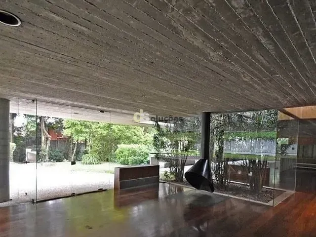 Casa 3 quartos e 4 banheiros, à venda, no bairro Cidade Jardim em São Paulo