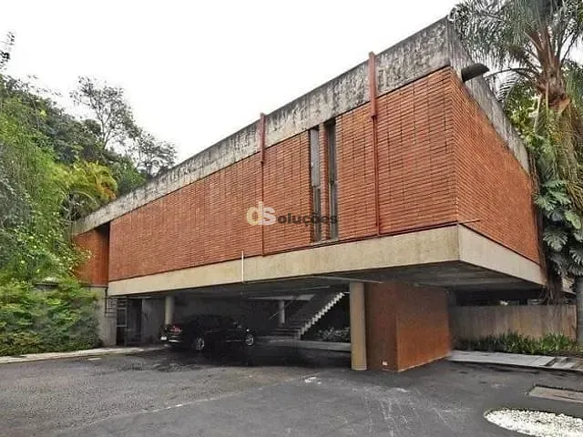 Casa 3 quartos e 4 banheiros, à venda, no bairro Cidade Jardim em São Paulo