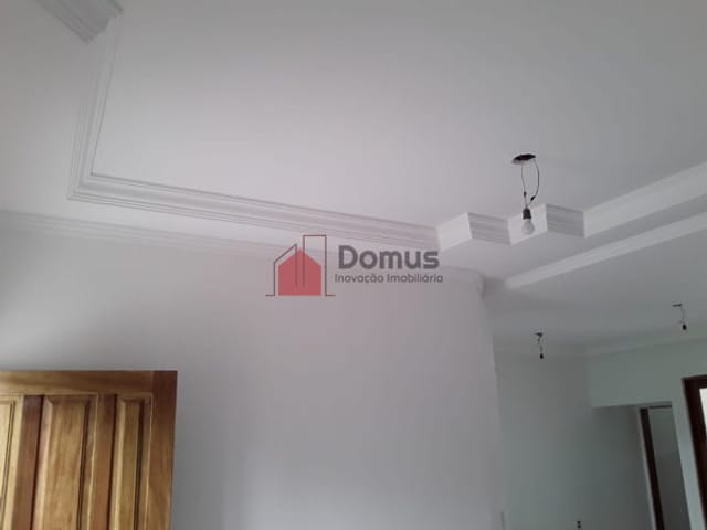 Casa com 250m², à venda, no bairro Centro em Potim