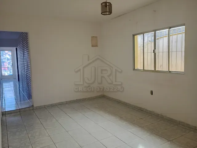 Casa com 232m² 2 quartos e 1 banheiro, para alugar, no bairro Jardim Zaira em Mauá