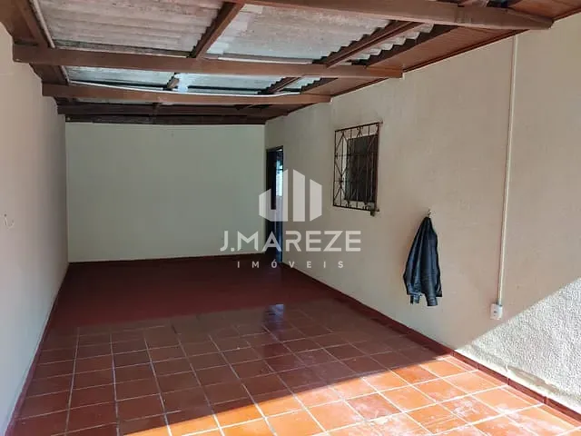 Casa com 330m² 3 quartos e 2 banheiros, à venda, no bairro Jardim Morada do Sol em Apucarana