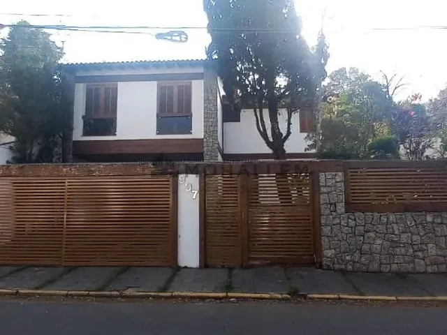 Casa à venda, no bairro Centro em Itajubá
