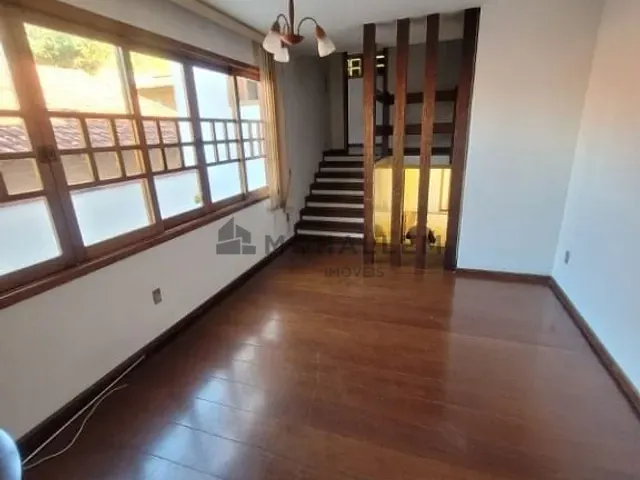 Casa à venda, no bairro Centro em Itajubá