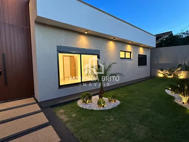 Casa 4 quartos e 5 banheiros, à venda, no bairro Vila Brasília em Aparecida de Goiânia