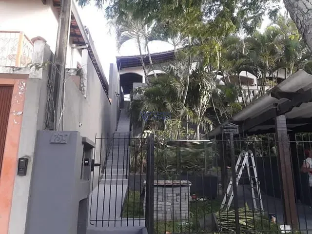 Casa com 210m² 2 quartos e 1 banheiro, à venda, no bairro P Cruz em São Sebastião
