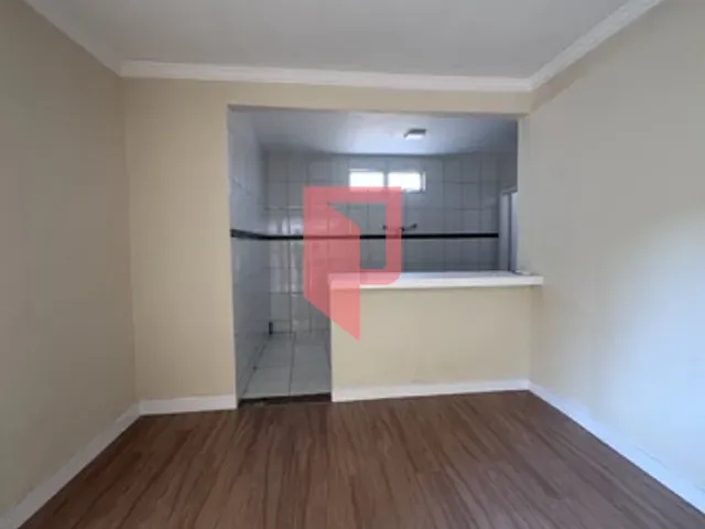 Casa 2 quartos e 1 banheiro, para alugar, no bairro Caiçaras em Belo Horizonte