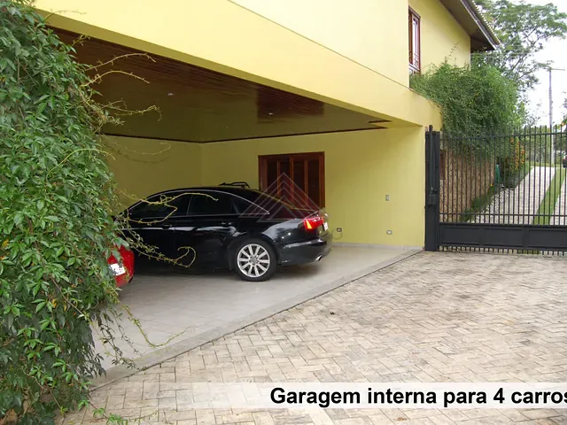Casa com 1200m² 5 quartos e 6 banheiros, à venda, no bairro Perová em Arujá