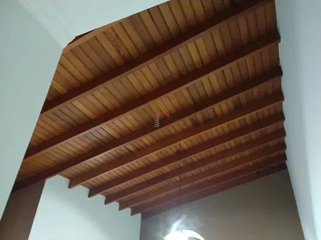 Casa com 250m² 4 quartos e 4 banheiros, à venda, no bairro São Pedro em Londrina