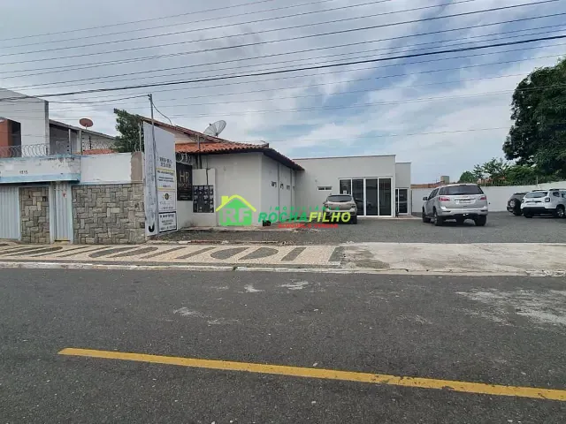 Casa com 1100m², à venda ou para alugar, no bairro Ininga em Teresina