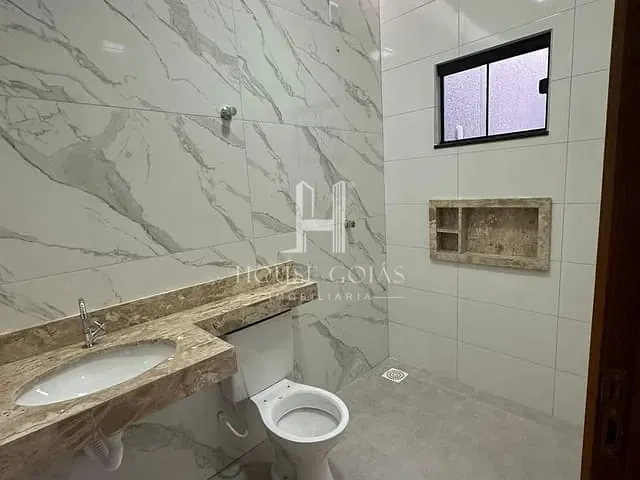 Casa com 150m² 3 quartos e 2 banheiros, à venda, no bairro Jardim Curitiba em Goiânia
