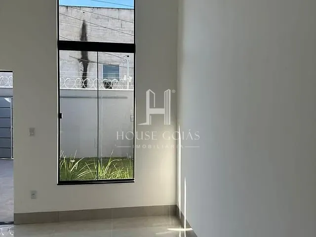 Casa com 150m² 3 quartos e 2 banheiros, à venda, no bairro Jardim Curitiba em Goiânia