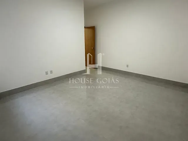 Casa com 150m² 3 quartos e 2 banheiros, à venda, no bairro Jardim Curitiba em Goiânia