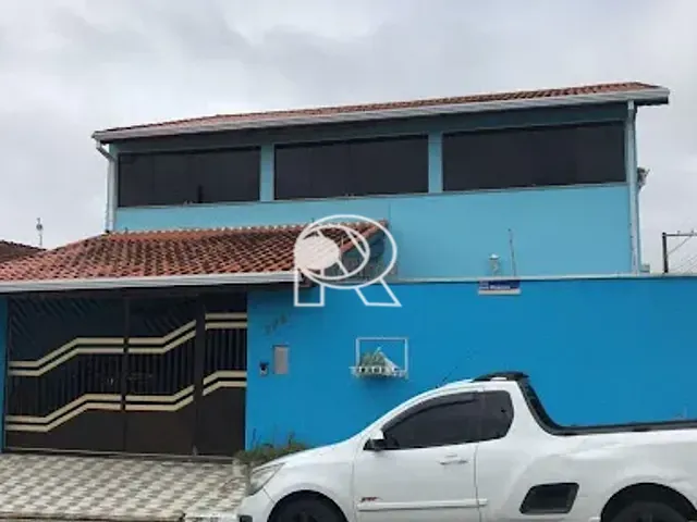 Casa à venda, no bairro Vila Cabral em Registro